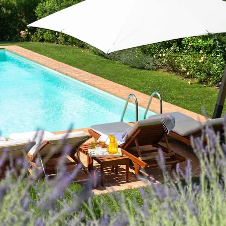 Villa Podere I Poggi By Great *